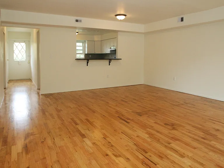 11 Carriage Way #11 — Photo 7