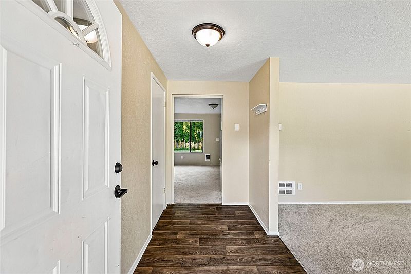 3rd image of 10204 21st Ave W