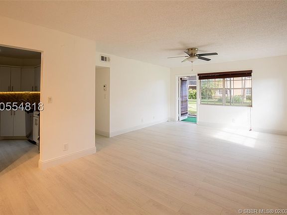 4th image of 1940 NE 2nd Ave APT 104J
