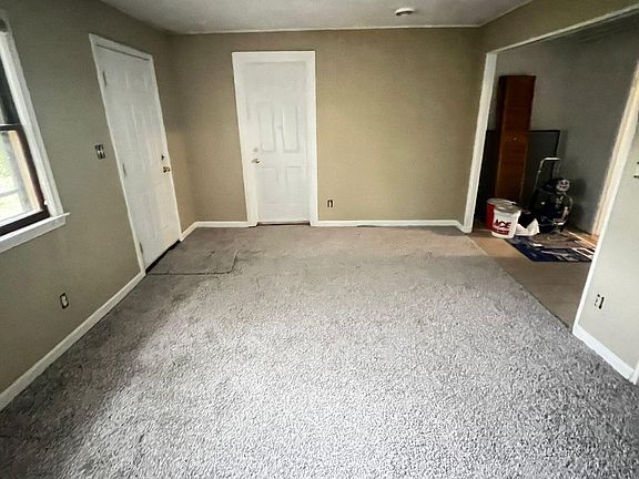 3rd image of 18569 Meier St