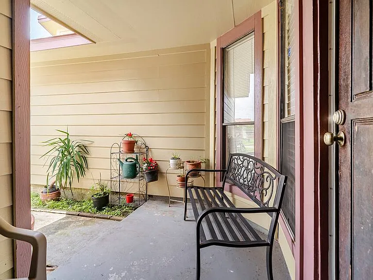 12502 Chalmette St — Photo 15