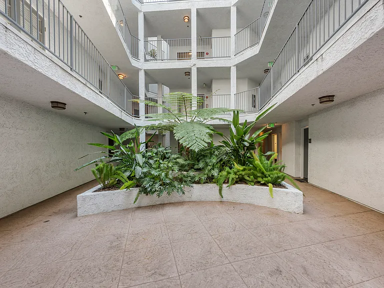 4401 Sepulveda Blvd #306-1 — Photo 25