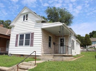1217 N 7th St, Saint Joseph, MO 64501