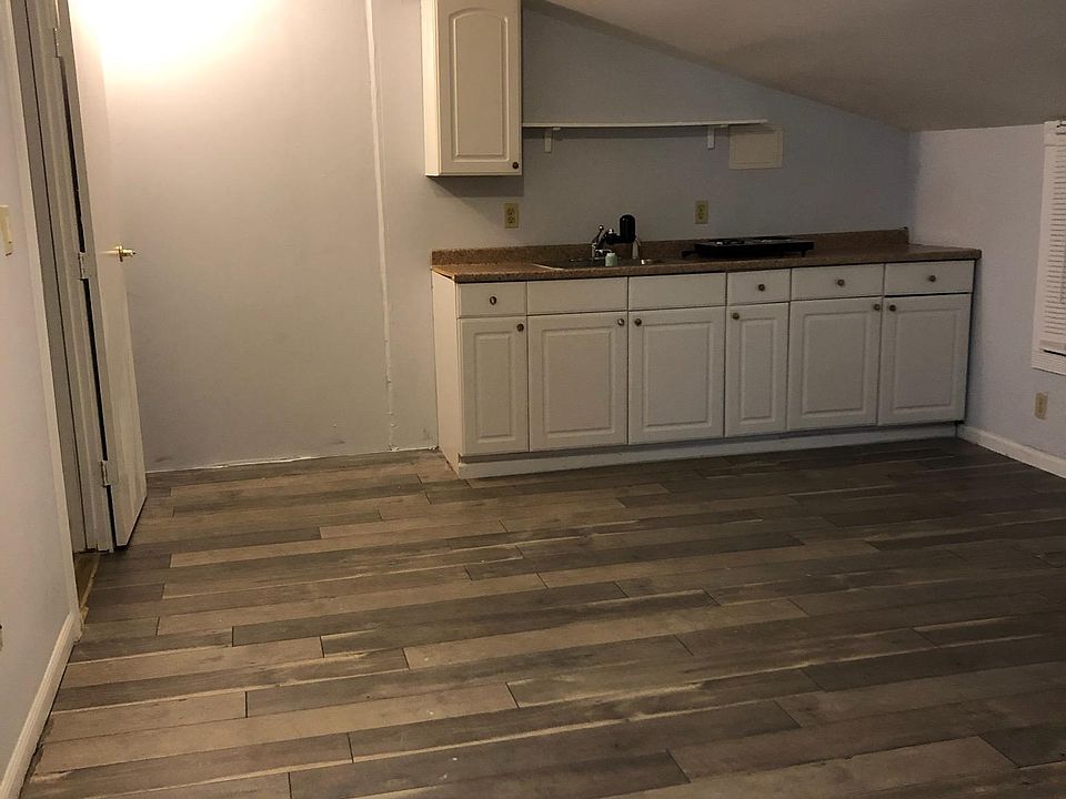 2nd image of 30 Carman Blvd