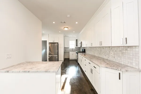 Sold by Keystone Realty USA Corp | media 4