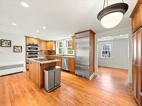 3rd image of 53 Statler Rd