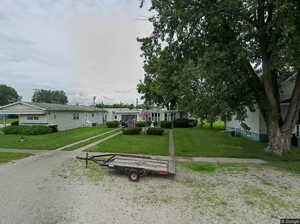 610 W Elm St, Fairbury, IL 61739