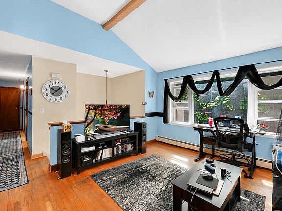 4th image of 3 Cypress Lane
