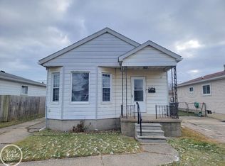 19882 Vermander Ave, Clinton Township, MI 48035