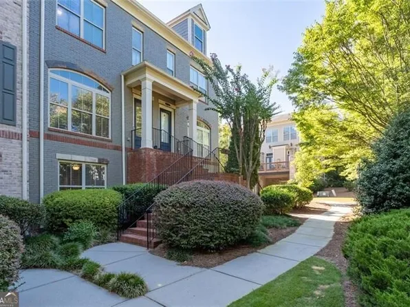 1736 Breyerton Dr NE, Atlanta, GA 30329