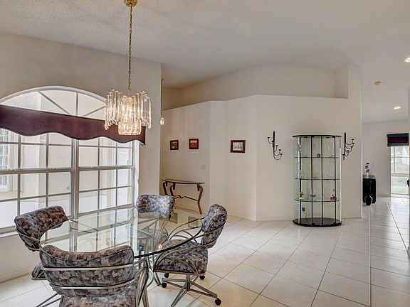 Home For Sale In Floral Lakes