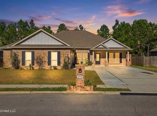 6552 Sugarcane Cir, Ocean Springs, MS 39564