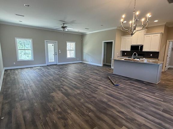 5th image of 138 Golden Oaks Cir