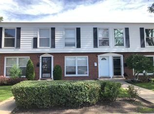 917 Waukegan Rd, Deerfield, IL 60015