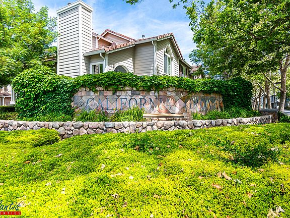 2nd image of 6244 Tibouchina Ln