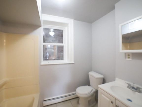 3rd image of 723 Highland Ave #1R