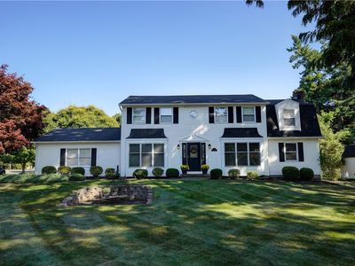 1 Walnut Grv, Pittsford, NY, 14534