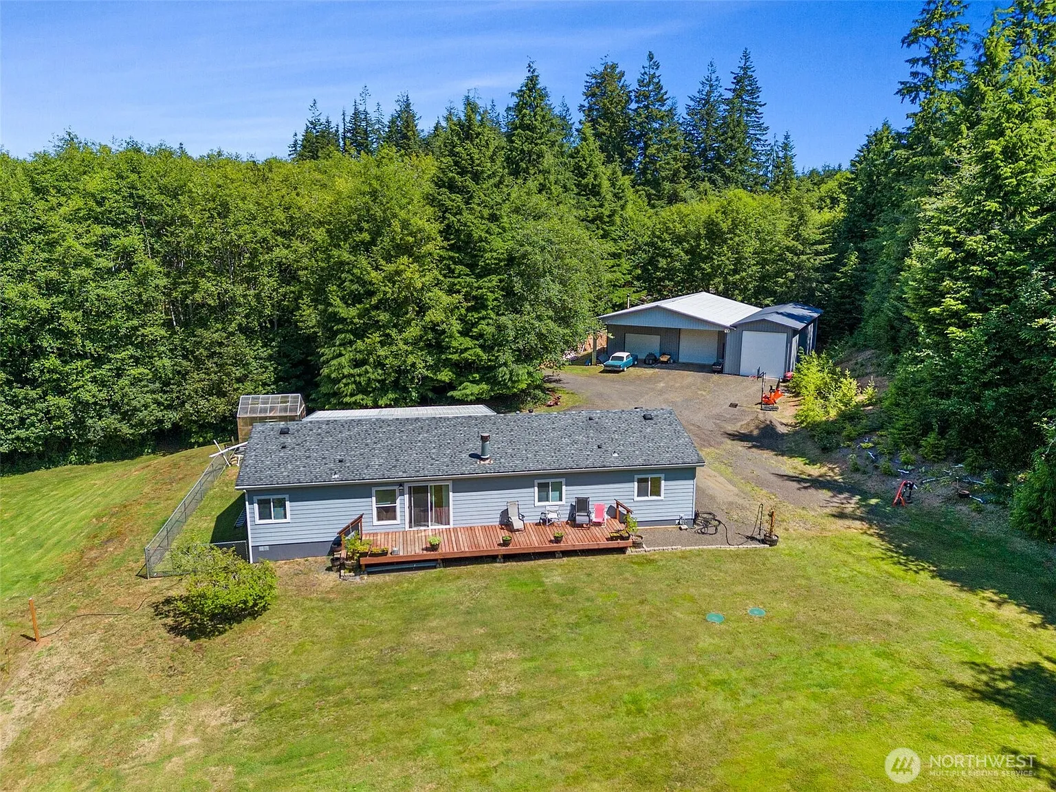 43 Lynnwood Lane photo 1
