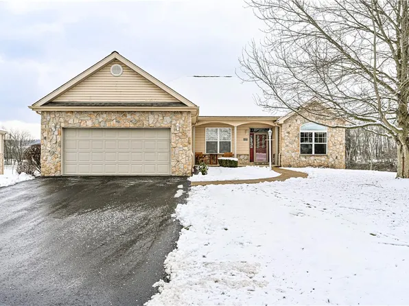 6028 Triple Crown Cir, Greensburg, PA 15601