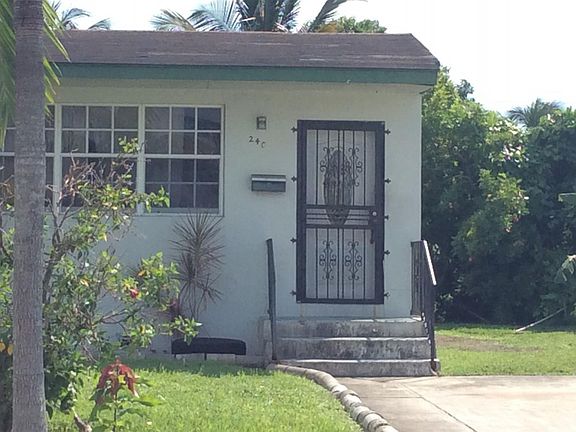 2nd image of 240 NW 191st St
