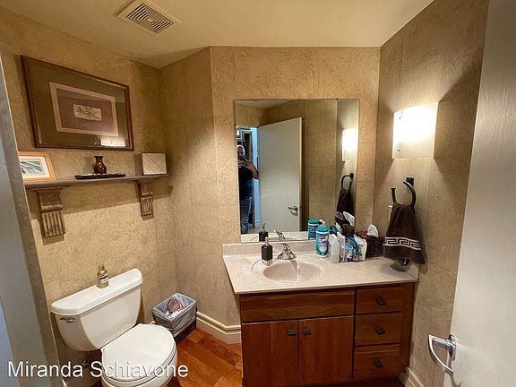 3rd image of 325 S Lake Ave #703