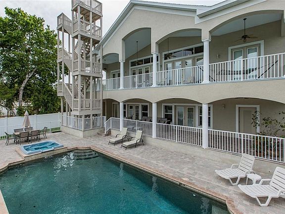 4th image of 3302 Bluff Blvd