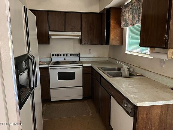 3rd image of 6407 W GARFIELD Street