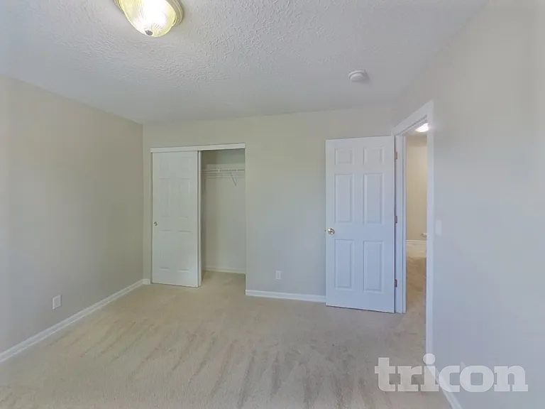 2311 NW 5th St — Photo 13