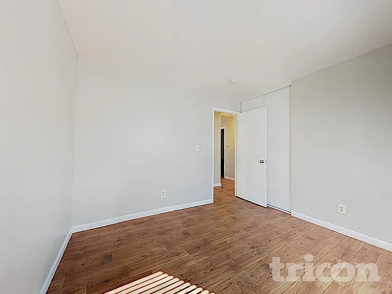 1921 Teresa Ln — Photo 13