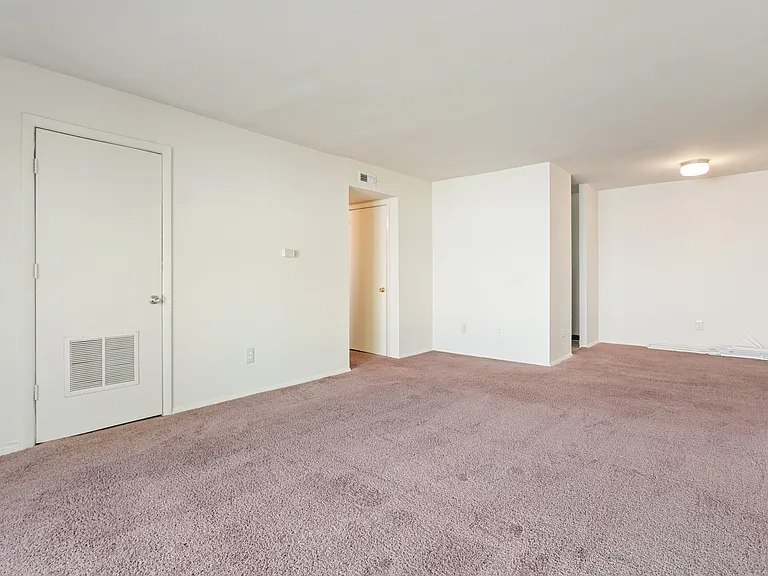 Fort Stanton Apartments — Photo 12