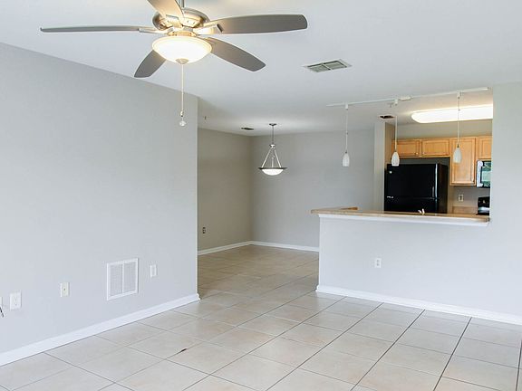 5th image of 5974 Lake Pointe Village Cir APT 110