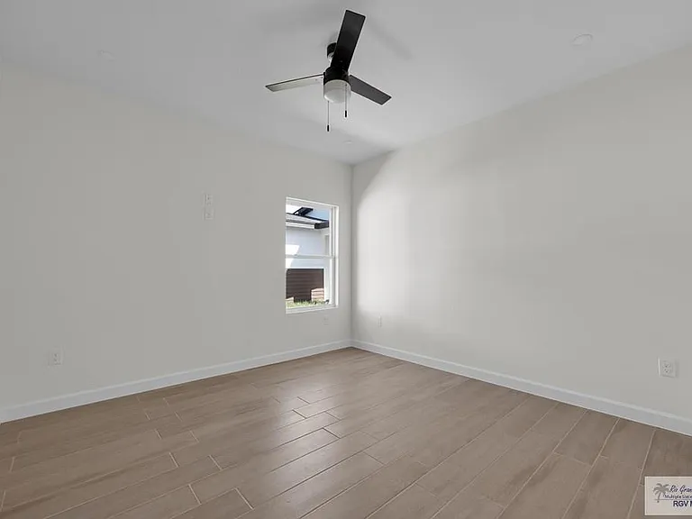 3525 Hidalgo St #3 — Photo 15