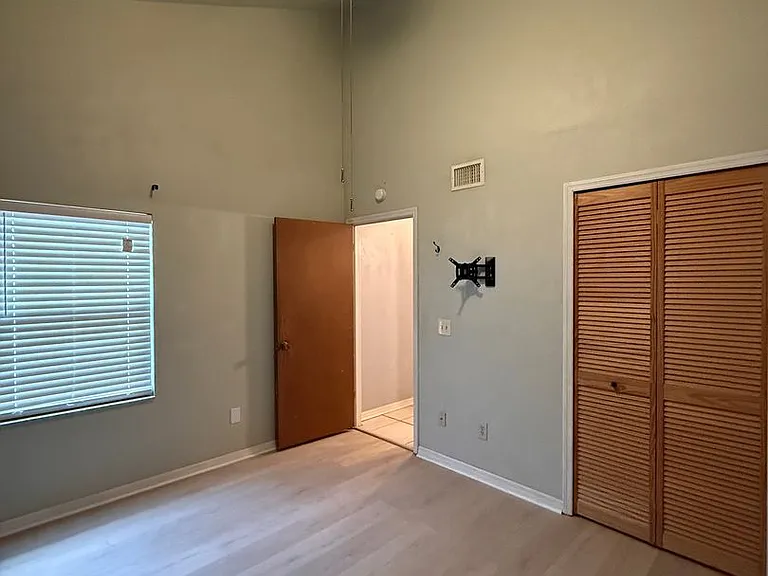 7200 SW 8th Ave #T128 — Photo 14