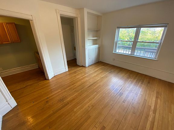 2nd image of 469 Grand Ave #1