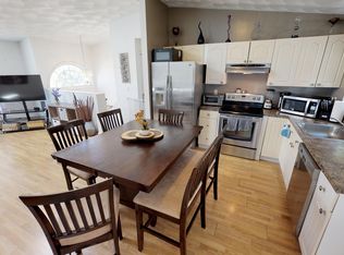 2 Myra St, Providence, RI 02909