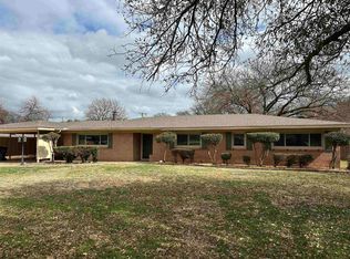 4505 Meadowbrook Dr, Wichita Falls, TX 76308