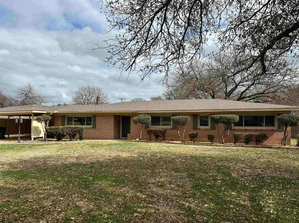 4505 Meadowbrook Dr, Wichita Falls, TX 76308