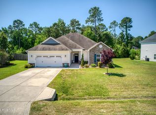 40 Thatcher Drive, Rocky Point, NC 28457
