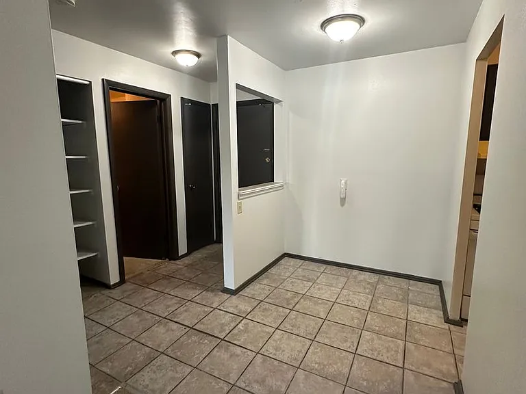 10628 W Dakota St — Photo 15