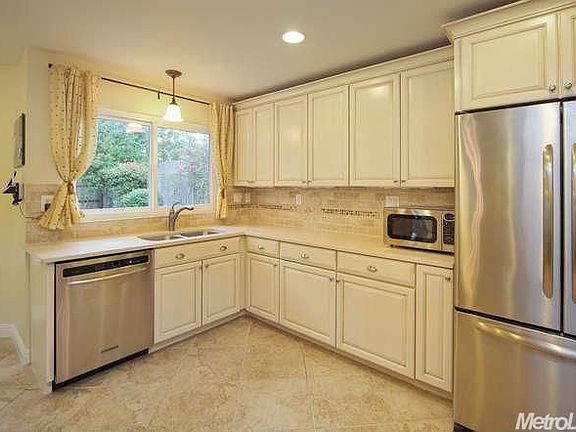 2nd image of 2908 Kathy Cir
