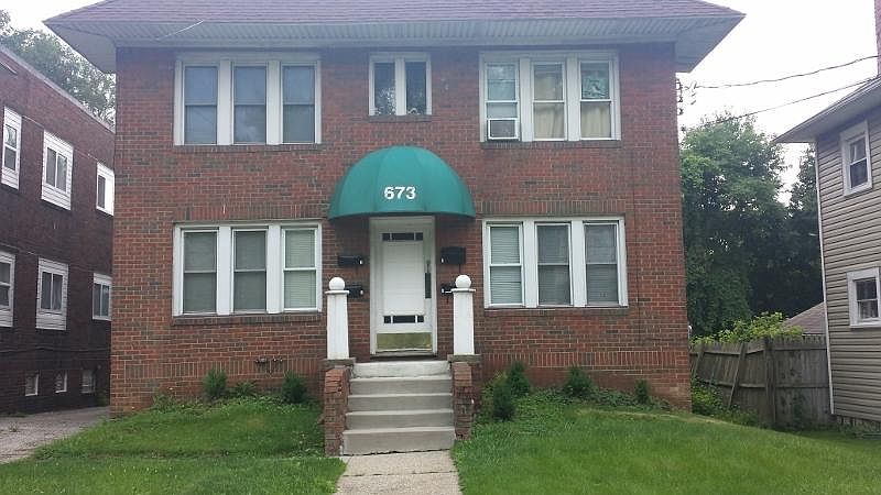 1st image of 673 Brown St APT 1