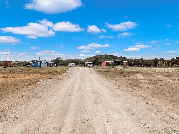 2nd image of 179 Pvt Rd 3830