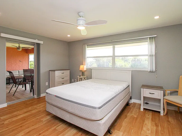 600 Valley Stream Dr #F9 — Photo 31