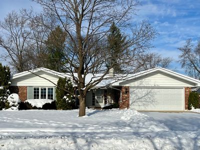 920 Eden Dr, Schaumburg, IL, 60195