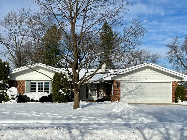 920 Eden Dr, Schaumburg, IL 60195