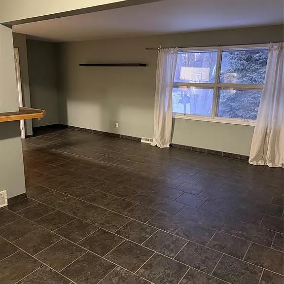 721 Devonshire Rd — Photo 9