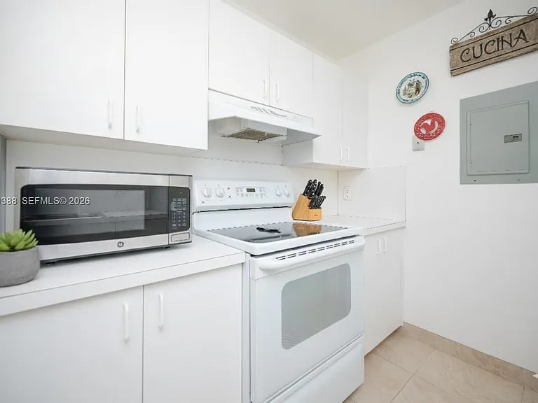 7965 SW 86th St #126 — Photo 6