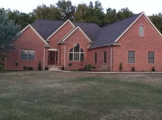 1131 Meanwell Rd, Dundee, MI 48131