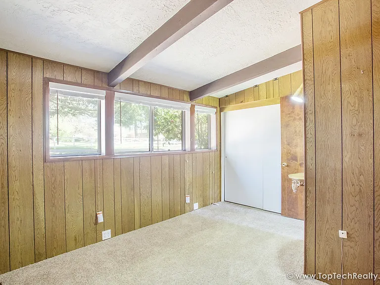 675 NW 123rd Ave — Photo 12