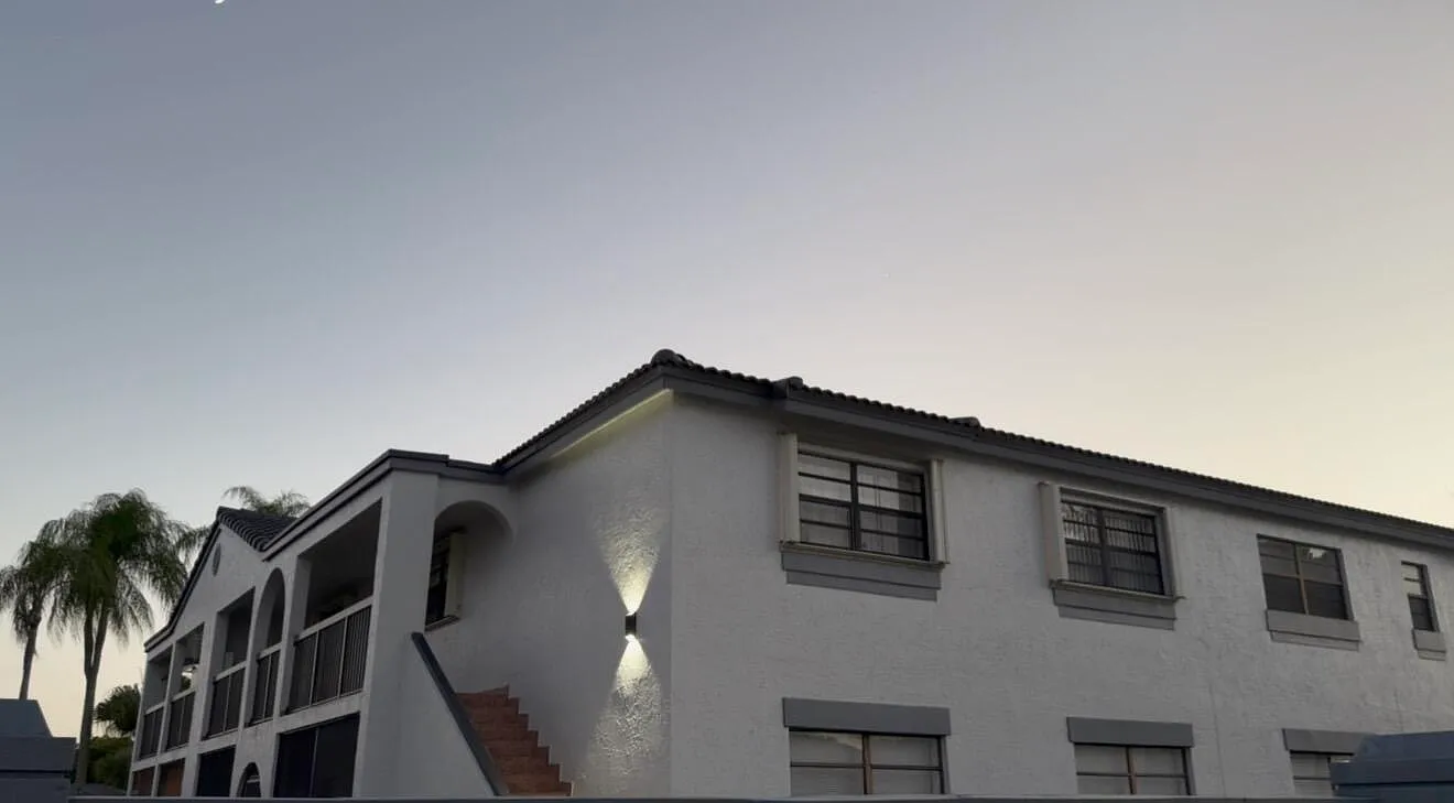 3 bed, 2.0 bath, 1100 sqft, $2,500 — Photo 2